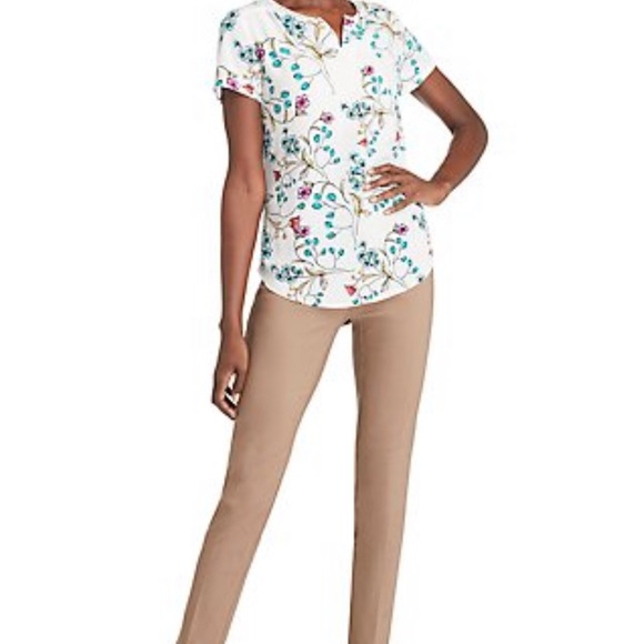 Floral Split Neck Short Sleeve Mixed Media Top - Picture 5 of 5